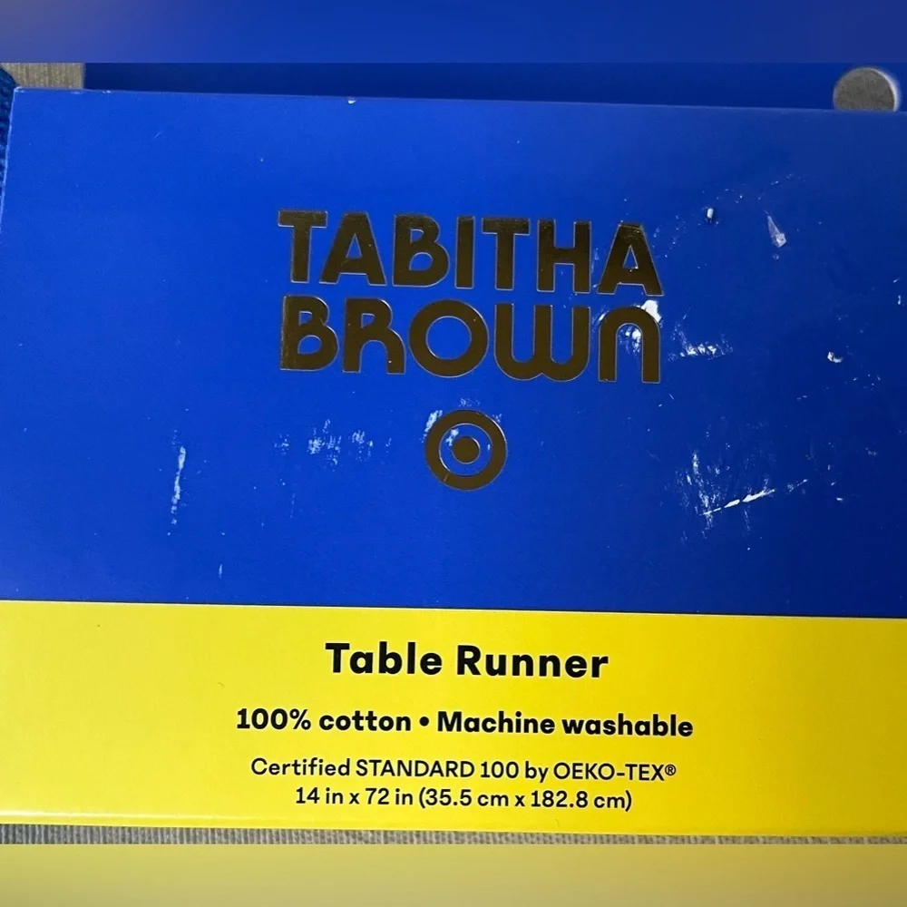 NWT tabitha brown polka dot table runner decor